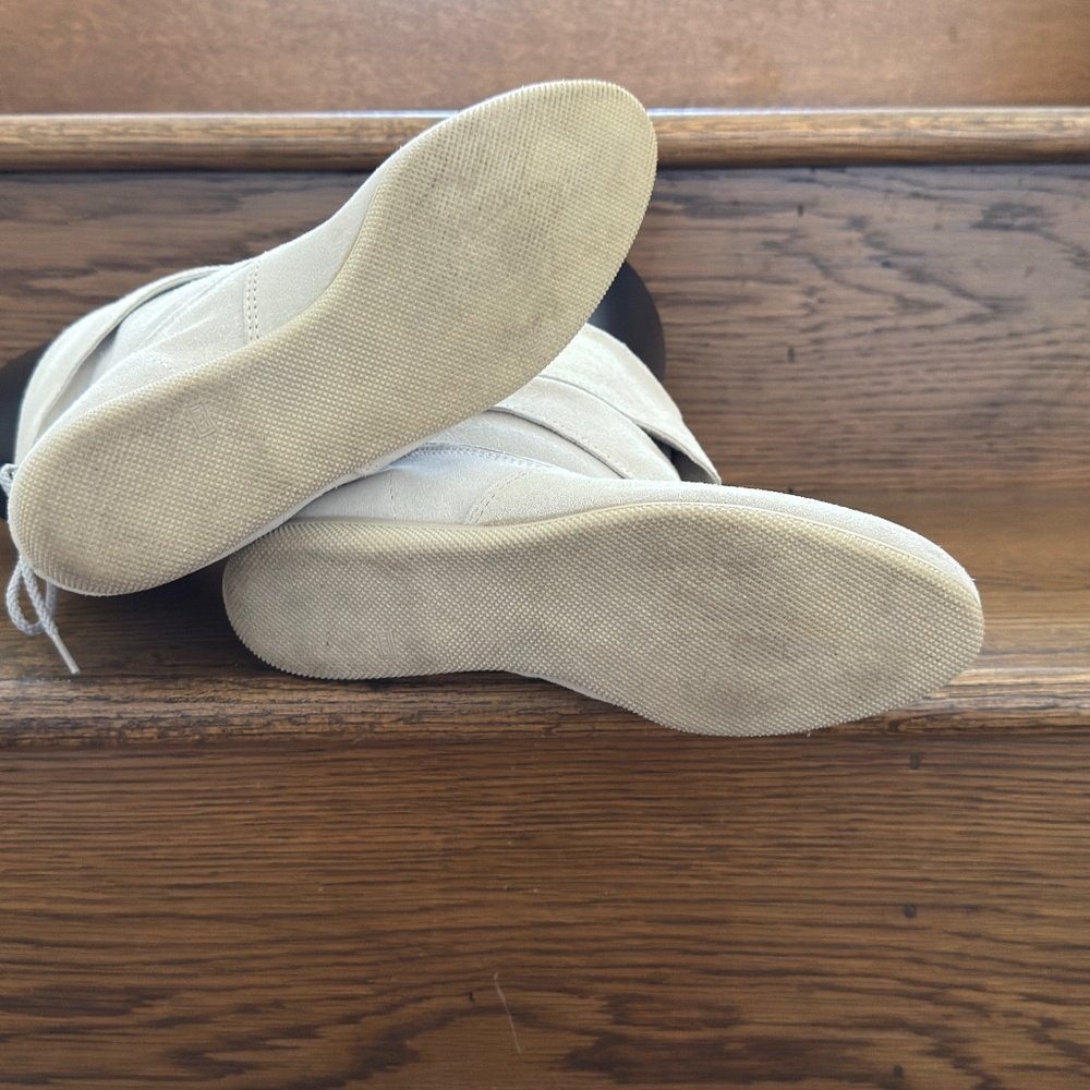 Cream Suede Booties Armadillo - Picture 6 of 8